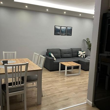 Nowoczesny Apartament Z Przestronna Lazienka Daire Stalowa Wola Dış mekan fotoğraf