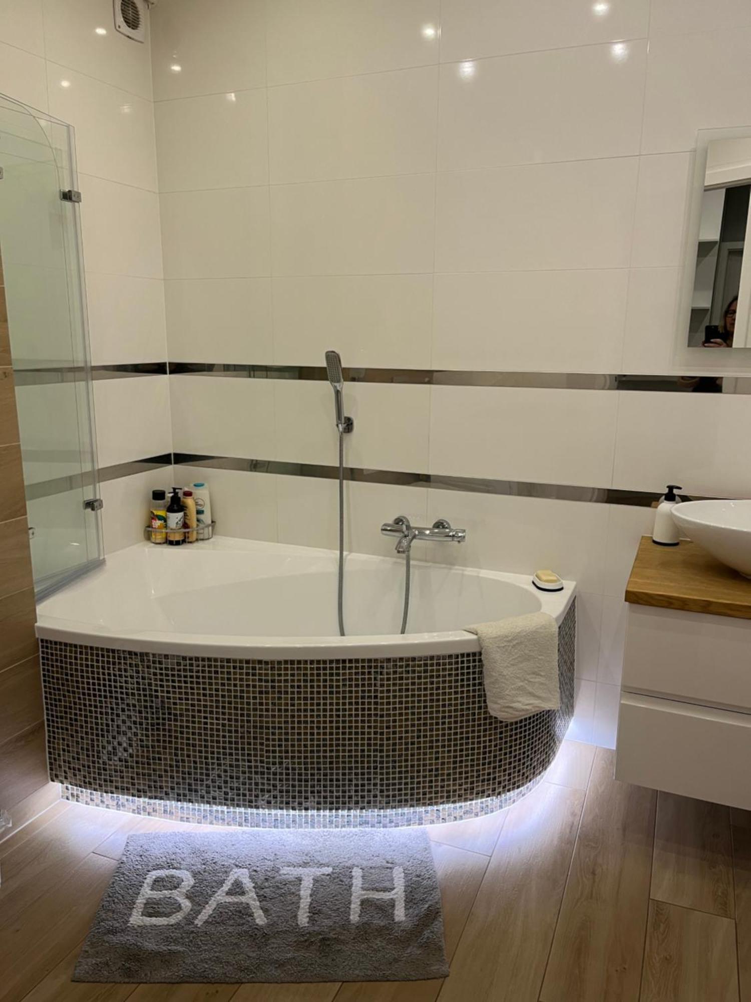 Nowoczesny Apartament Z Przestronna Lazienka Daire Stalowa Wola Dış mekan fotoğraf